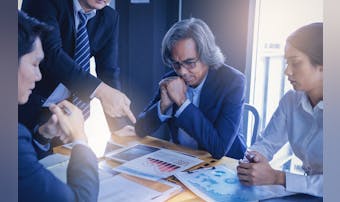 否定的な人の特徴とは?いつも否定か...