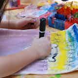 【2025年】布に書けるペンのおすすめ15選|名前やイラストに最適な滲まないペンを紹介!