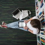 友達がいない“ぼっち大学生”の特徴とは?大...