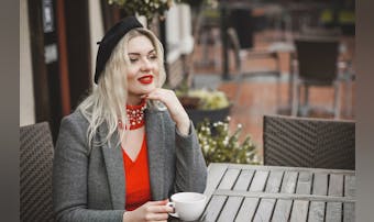 カップルにおけるスキンシップの段階とは 恋人と付き合ってから触れ合う順序を大公開 Smartlog カップルにおけるスキンシップの段階とは 恋人と付き合ってから触れ合う順序を大公開 Smartlog