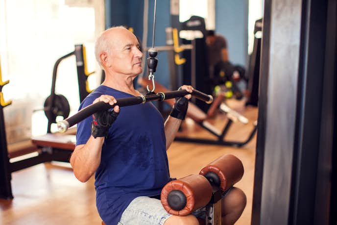 運動する習慣がない人は、毎日20〜30分有酸素運動をする習慣をつける