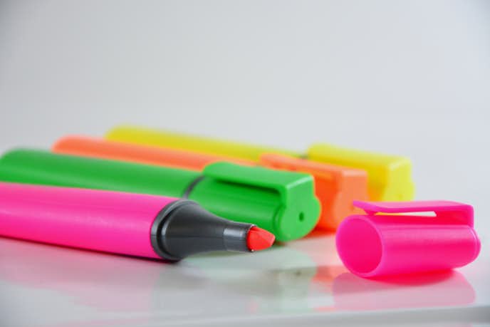 油性ペンのおすすめ15選 スラスラと書きやすい人気のペンを紹介 Smartlog
