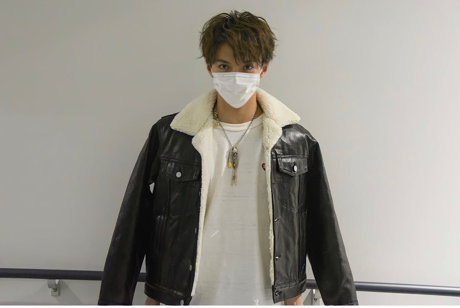 佐藤大樹が着用するボア  