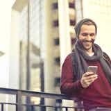 チェックマフラーのメンズコーデ集。防寒もバッチリなおしゃれ着こなし術