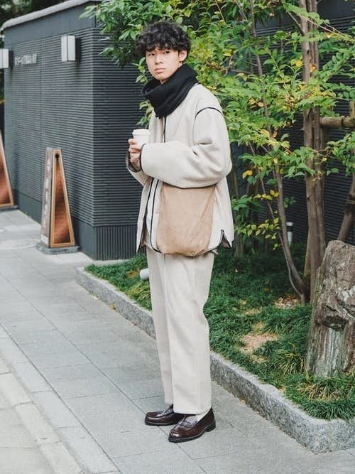 スヌードの秋冬メンズコーデ おしゃれ男の 着こなし論 21 Smartlog スヌードの秋冬メンズコーデ おしゃれ男の 着こなし論 21 Smartlog