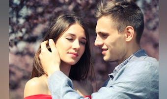 男性が好きな女性にしかとらない行動...