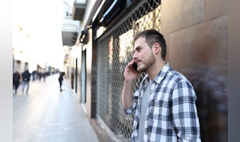 元彼が電話をかける理由とは?別れた...