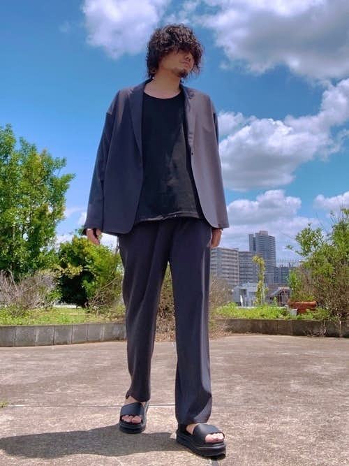ジャケット Tシャツの鉄板メンズコーデ10選 おすすめの着こなし術を徹底ガイド Smartlog ジャケット Tシャツの鉄板メンズコーデ10選 おすすめの着こなし術を徹底ガイド Smartlog