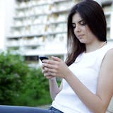 別れたのに連絡してくる女性心理とは?男性側...