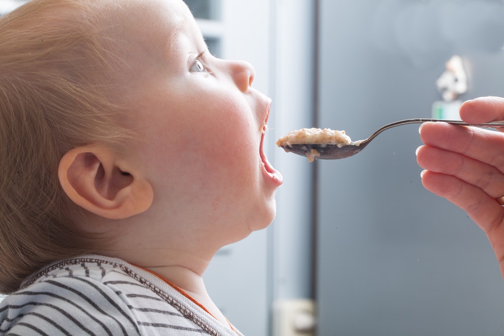 離乳食用スプーンのおすすめ15選｜子供の食事時間で大活躍する人気商品を解説 | Smartlog
