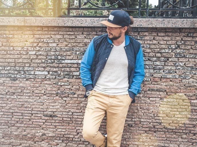 スタジャンの華麗な着こなし方を大公開 おすすめの人気メンズコーデ10選 Smartlog スタジャンの華麗な着こなし方を大公開 おすすめの人気メンズコーデ10選 Smartlog