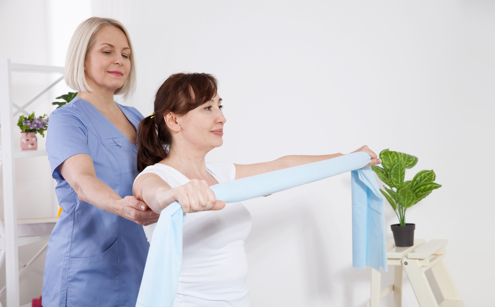 肩痩せするエクササイズ6選 1週間で痩せる効果的なダイエットメニューを大公開 Smartlog