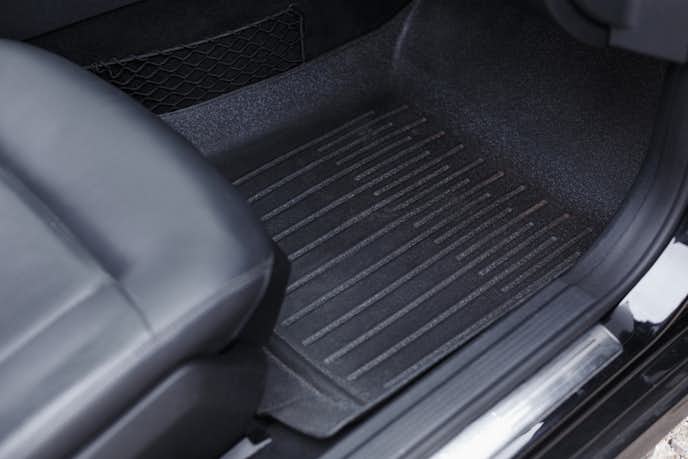 車用フロアマットのおすすめ10選 床の汚れ防止に最適なカー用品を大公開 Smartlog
