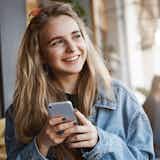 周りから好かれる人になるコツとは?好印象を持ってもらえる方法を解説