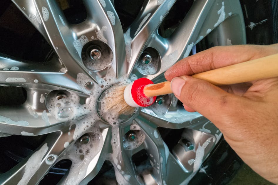 洗車ブラシのおすすめ10選 愛車のボディやホイールが傷つかない人気商品を紹介 Smartlog 洗車ブラシのおすすめ10選 愛車のボディやホイールが傷つかない人気商品を紹介 Smartlog