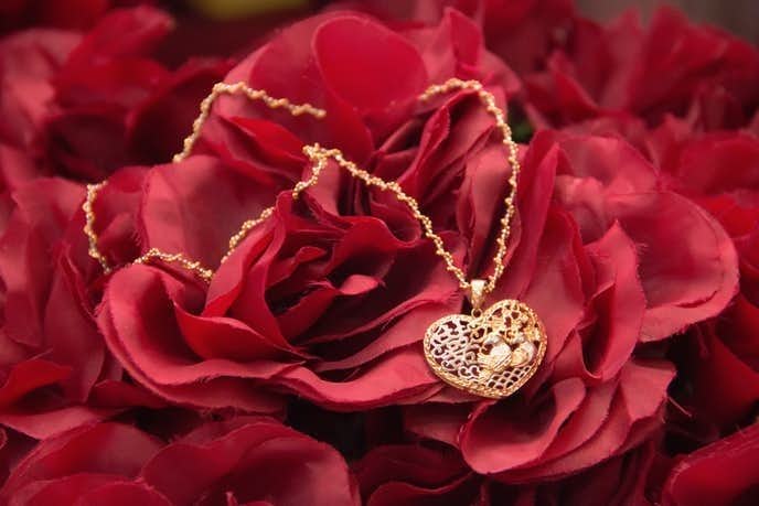 ペアネックレス人気おすすめブランド21選 シンプルで大人っぽいアクセサリーとは Smartlog ペアネックレス人気おすすめブランド21選 シンプルで大人っぽいアクセサリーとは Smartlog