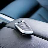 カーセキュリティグッズのおすすめ集|車の盗難防止に役立つ人気商品を解説!