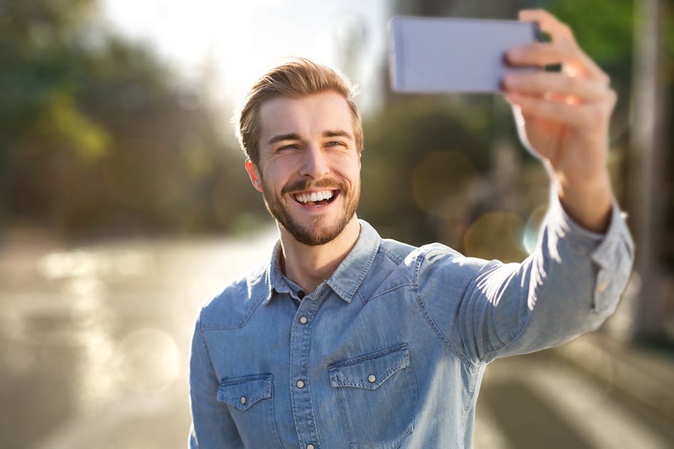 ナルシストな男性の特徴 自己愛が強い人の あるある から診断しよう Smartlog ナルシストな男性の特徴 自己愛が強い人の あるある から診断しよう Smartlog