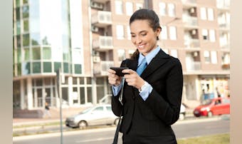 付き合って2ヶ月のカップル必見 恋人との理想的な Lineの頻度 を大公開 Smartlog 付き合って2ヶ月のカップル必見 恋人との理想的な Lineの頻度 を大公開 Smartlog