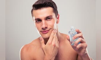実年齢よりめちゃくちゃ若く見える男...