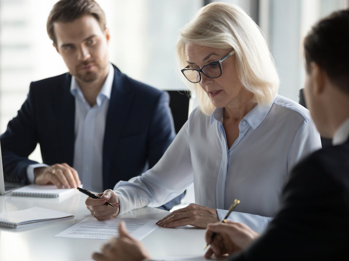 人によって態度を変える男性の特徴 振る舞いが変化する人の共通点とは Smartlog 人によって態度を変える男性の特徴 振る舞いが変化する人の共通点とは Smartlog