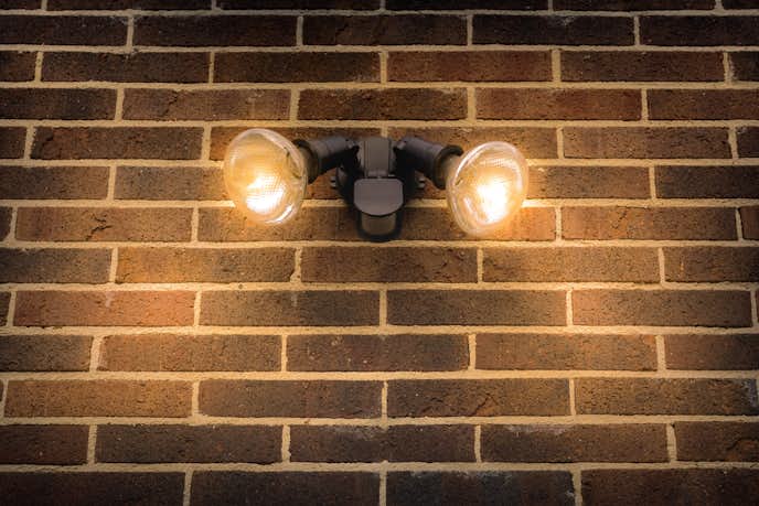 防犯ライトのおすすめ8選 空き巣や泥棒による被害を未然に防ぐ商品を大公開 Smartlog