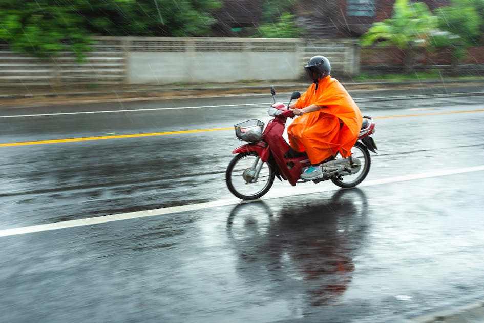 バイク用レインコートのおすすめ10選 雨でも濡れない人気のレインウェアを大公開 Smartlog