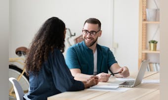 回避型男性の恋愛傾向とは？人と親密になろうとしない男性と上手に付き合うコツを紹介