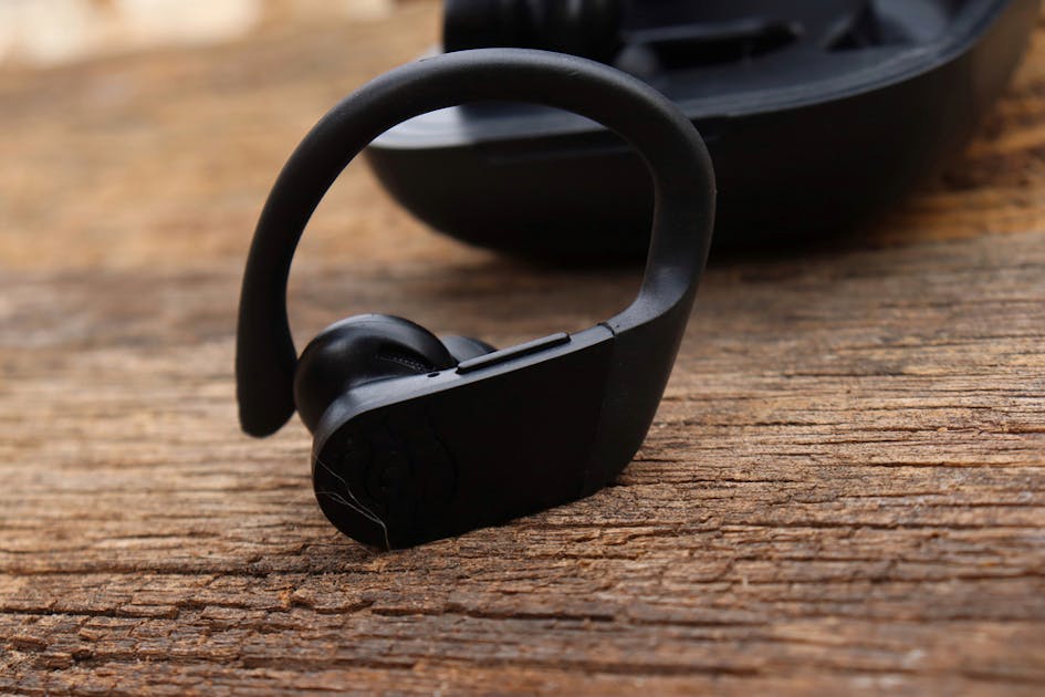 耳掛けイヤホンのおすすめ10選 装着感が良くて耳が痛くならない人気商品を紹介 Smartlog 耳掛けイヤホンのおすすめ10選 装着感が良くて耳が痛くならない人気商品を紹介 Smartlog