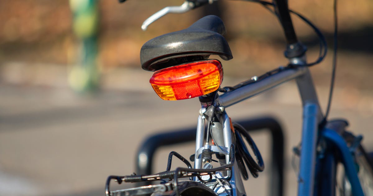 自転車用リアライトのおすすめ集 夜道も安心の人気テールライトを解説 Smartlog 自転車用リアライトのおすすめ集 夜道も安心の人気テールライトを解説 Smartlog