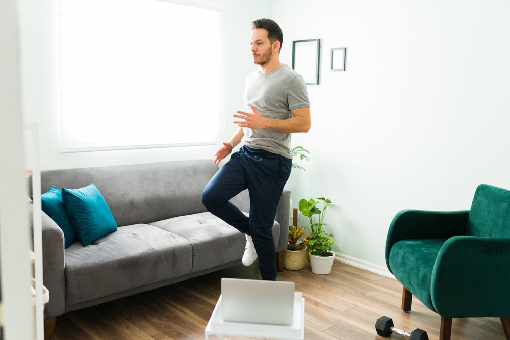 【器具なし】室内でできる有酸素運動9選。手軽にできるダイエット方法とは？