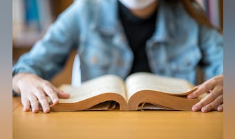 一生に一度は読むべき本のおすすめ集｜絶対読みたい人気の小説・文庫本を紹介！