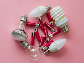 LED豆電球のおすすめ10選｜寿命が長くて明るい人気の照明器具を大公開