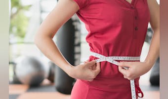 2キロ痩せると見た目に変化は出る？体重に左右されないダイエットのコツを解説！