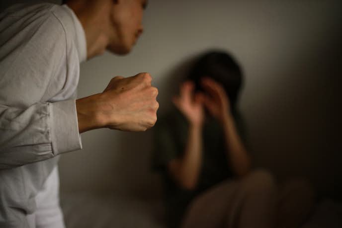 危険 Dv男のの特徴 隠れdv男の共通点や見分け方も解説 Smartlog 危険 Dv男のの特徴 隠れdv男の共通点や見分け方も解説 Smartlog