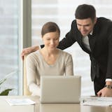 既婚男性の好意がバレバレ!好きな女性への脈...