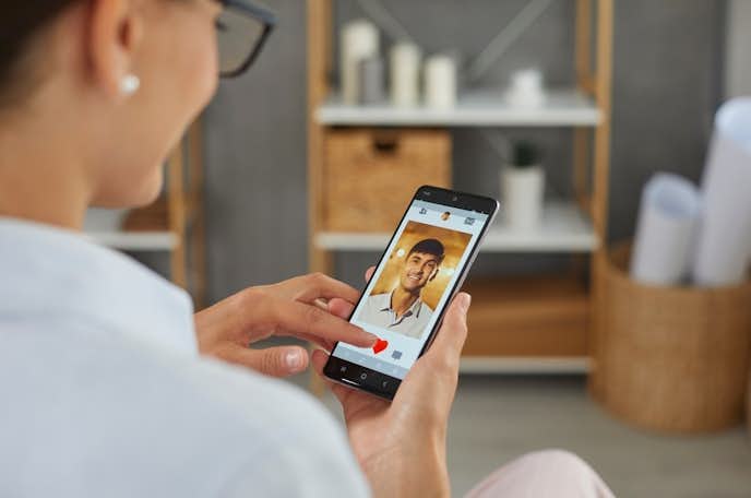 遠距離のネット恋愛を成功させる5つのコツ 会ったことない人と会う時の注意点とは Smartlog 遠距離のネット恋愛を成功させる5つのコツ 会ったことない人と会う時の注意点とは Smartlog