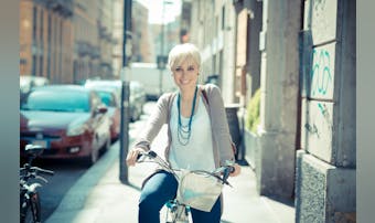 儚い人の特徴とは 儚げ女子 の意味から儚い女の子に近づく方法まで解説 Smartlog 儚い人の特徴とは 儚げ女子 の意味から儚い女の子に近づく方法まで解説 Smartlog