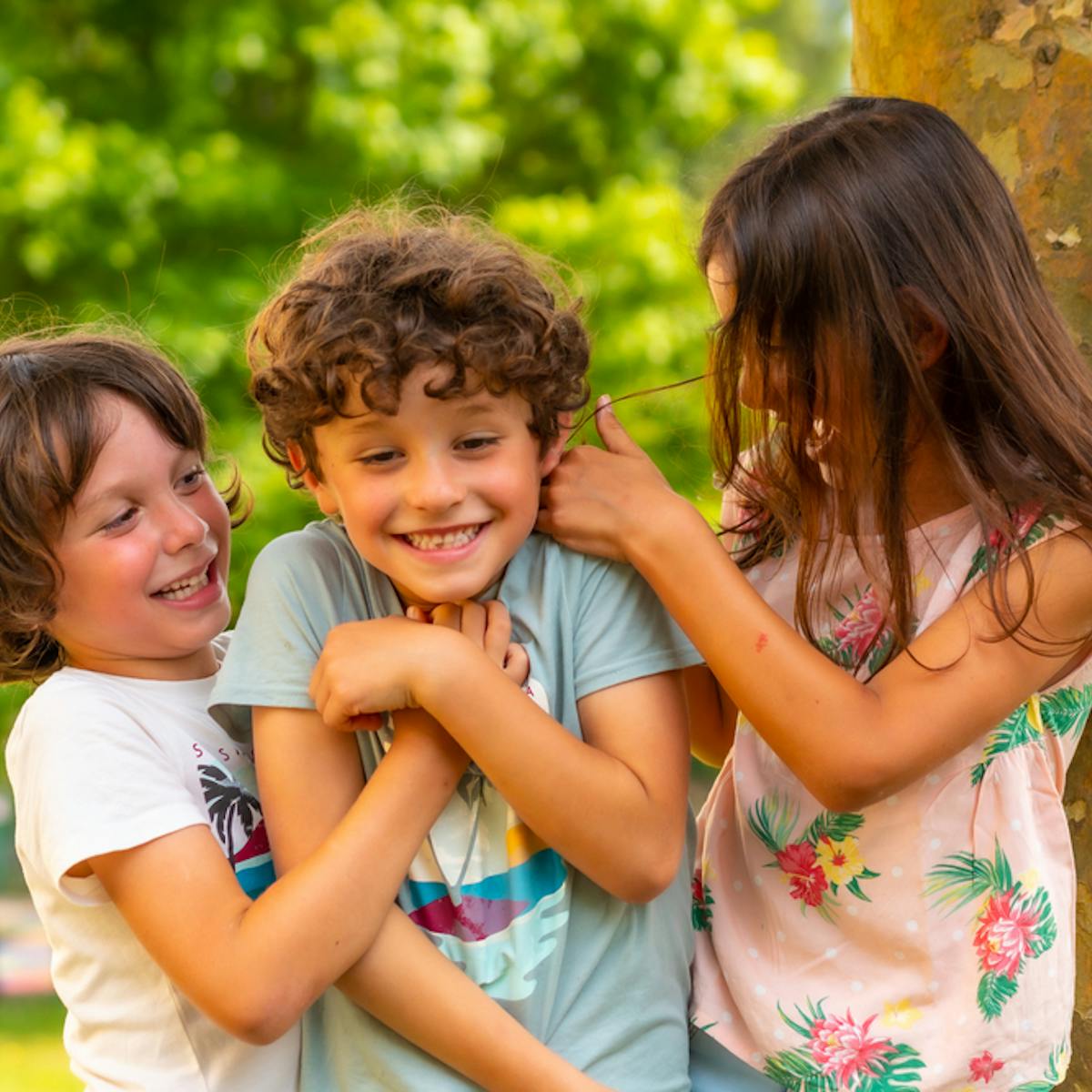 真ん中っ子の性格の特徴まとめ 恋愛傾向や相性が良い異性のタイプまで解説 Smartlog 真ん中っ子の性格の特徴まとめ 恋愛傾向や相性が良い異性のタイプまで解説 Smartlog