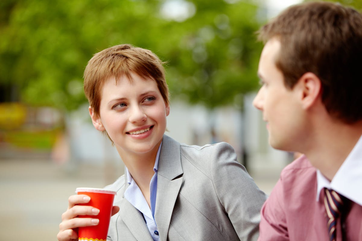 実家暮らし女性が一生独身な3つの理由 結婚を本気で引き寄せる秘訣とは Smartlog 実家暮らし女性が一生独身な3つの理由 結婚を本気で引き寄せる秘訣とは Smartlog