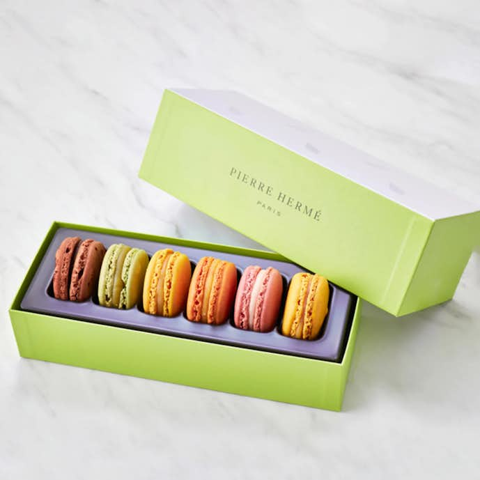 おすすめのスイーツはPIERRE HERMÉ PARIS