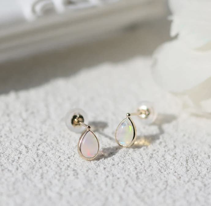 女友達へのピアスのおすすめプレゼントはエルアンドコー