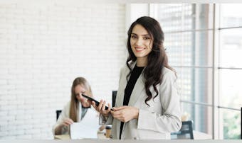 診断 あなたは猿顔 見た目の特徴 有名な猿顔芸能人まで紹介 Smartlog 診断 あなたは猿顔 見た目の特徴 有名な猿顔芸能人まで紹介 Smartlog