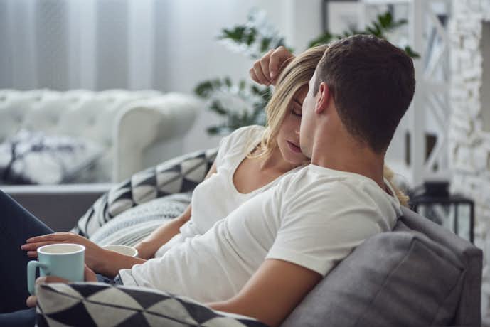 思いやりのない彼氏の10の特徴 彼女に配慮がない男を改善させる方法とは Smartlog 思いやりのない彼氏の10の特徴 彼女に配慮がない男を改善させる方法とは Smartlog