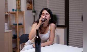 相手の言葉を繰り返す男性心理とは 同じ言葉を使う手法 ミラーリング のやり方を紹介 Smartlog 相手の言葉を繰り返す男性心理とは 同じ言葉を使う手法 ミラーリング のやり方を紹介 Smartlog