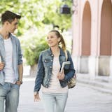 興味がない人からの好意が気持ち悪い。対処法...