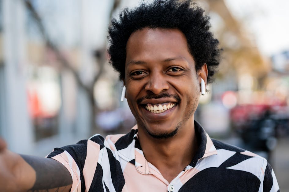 いかつい顔の特徴11個 髪型や服装で見た目を強面にする方法とは Smartlog いかつい顔の特徴11個 髪型や服装で見た目を強面にする方法とは Smartlog