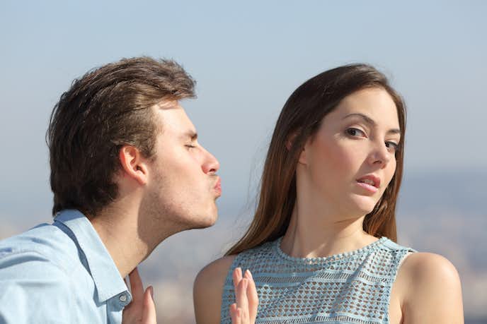 男性に好意を持たれるのが気持ち悪く感じる原因とは