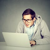 オタクをキモいと思う17の理由。気持ち悪さ...