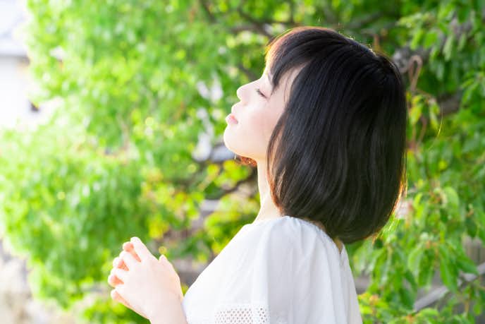 たまご顔におすすめな髪型24選 卵型に似合うヘアスタイルとは Smartlog たまご顔におすすめな髪型24選 卵型に似合うヘアスタイルとは Smartlog